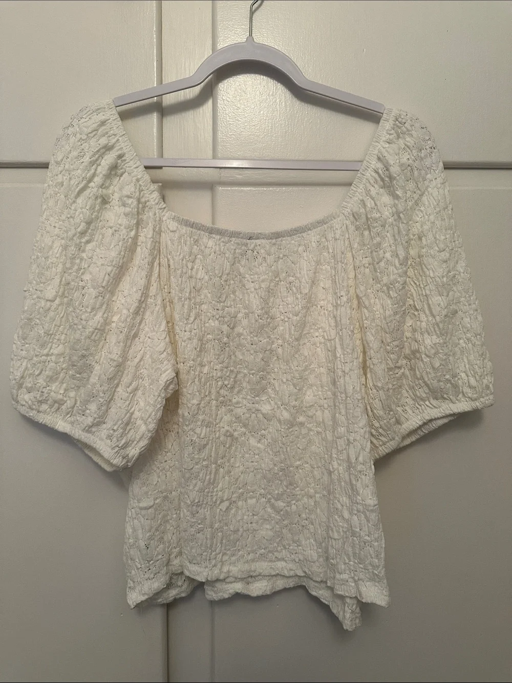 NWT Old Navy White Textured Puff-Sleeve Women's Top
